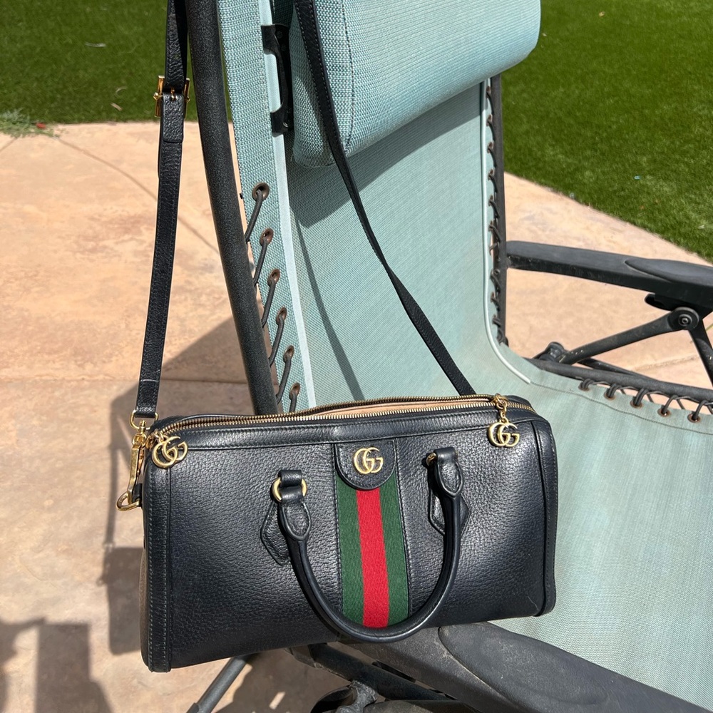 Gucci Black and Green Crossbody Bag with Iconic Stripe